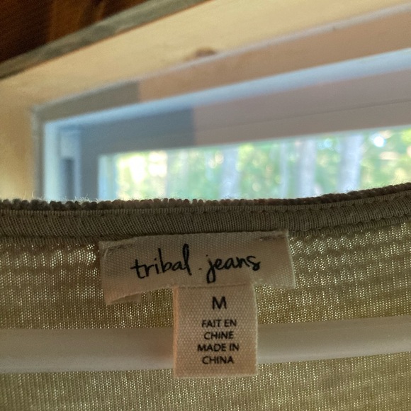 Color tour sweater - Picture 3 of 5